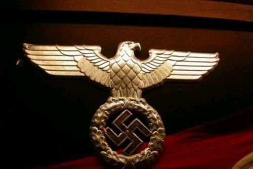 德国纳粹万字标志是希特勒设计 这个符号究竟包含了什么意义