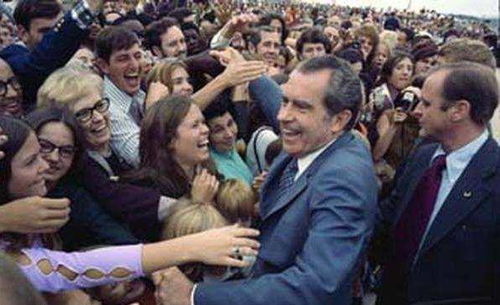 美国总统尼克松所经历过的 水门事件 是怎么一回事儿